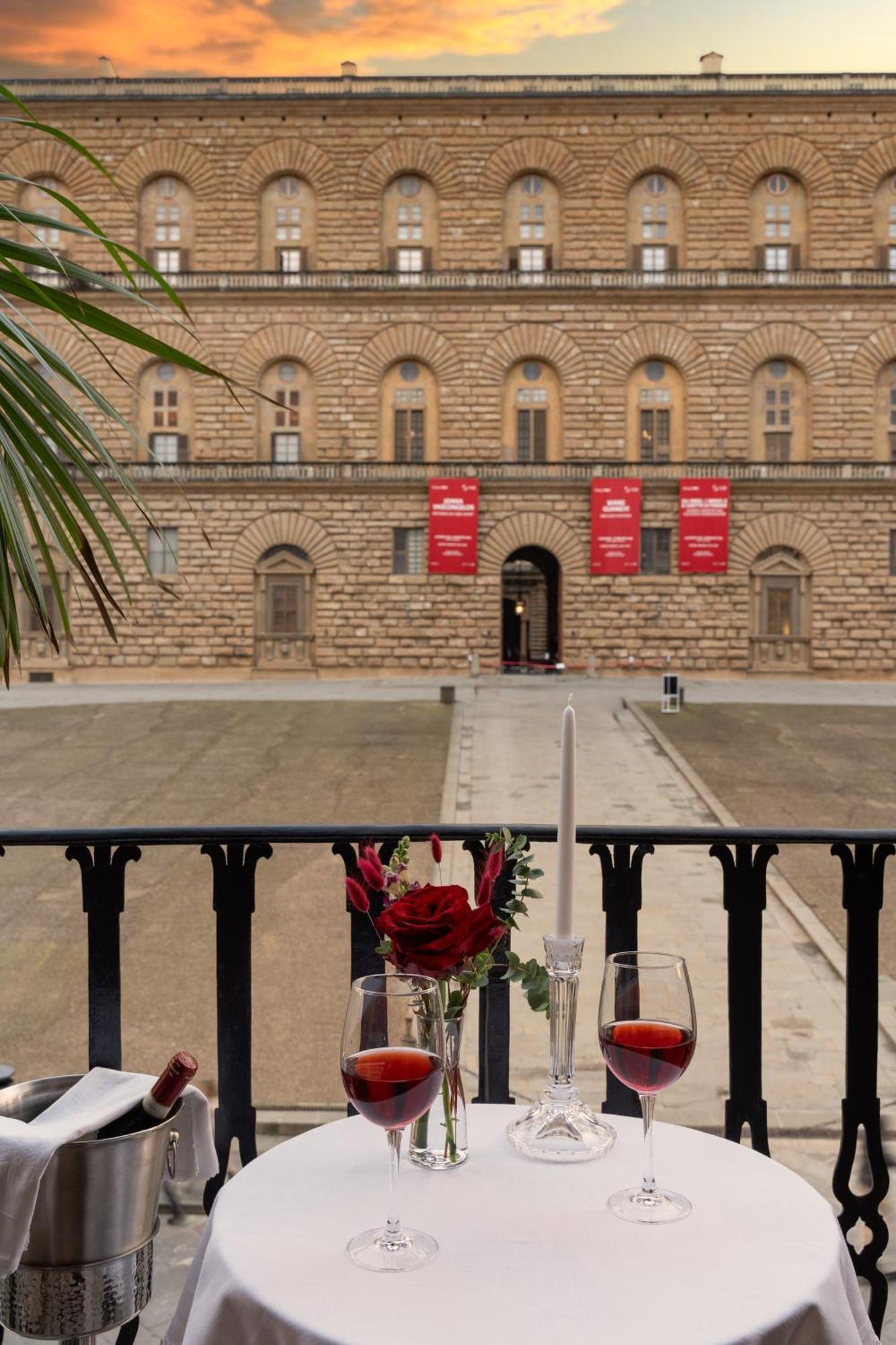 Piazza Pitti Palace - Residenza D'Epoca Bed and Breakfast Φλωρεντία Εξωτερικό φωτογραφία