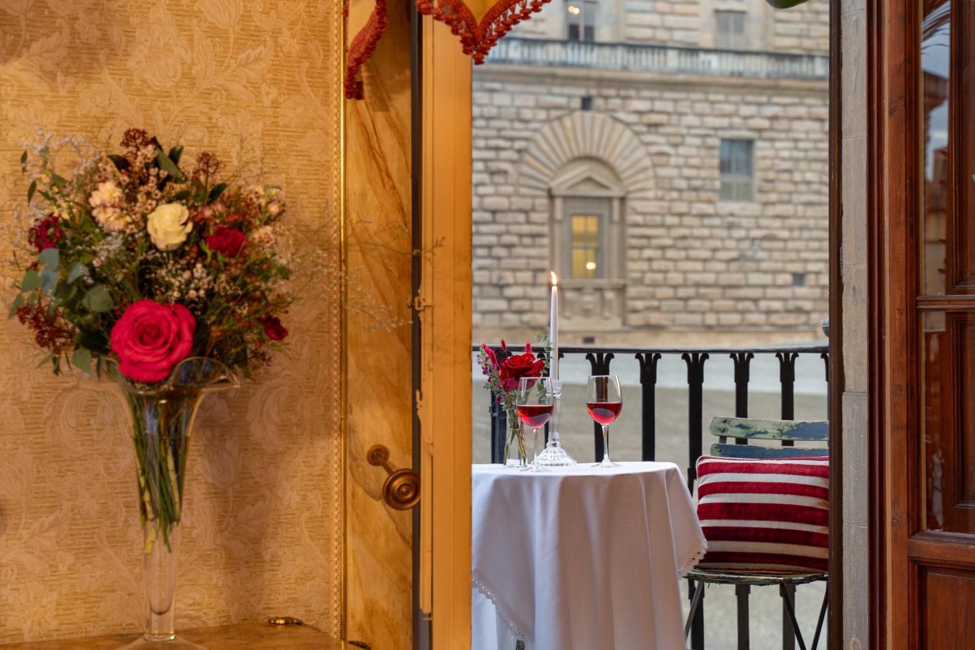 Piazza Pitti Palace - Residenza D'Epoca Bed and Breakfast Φλωρεντία Εξωτερικό φωτογραφία