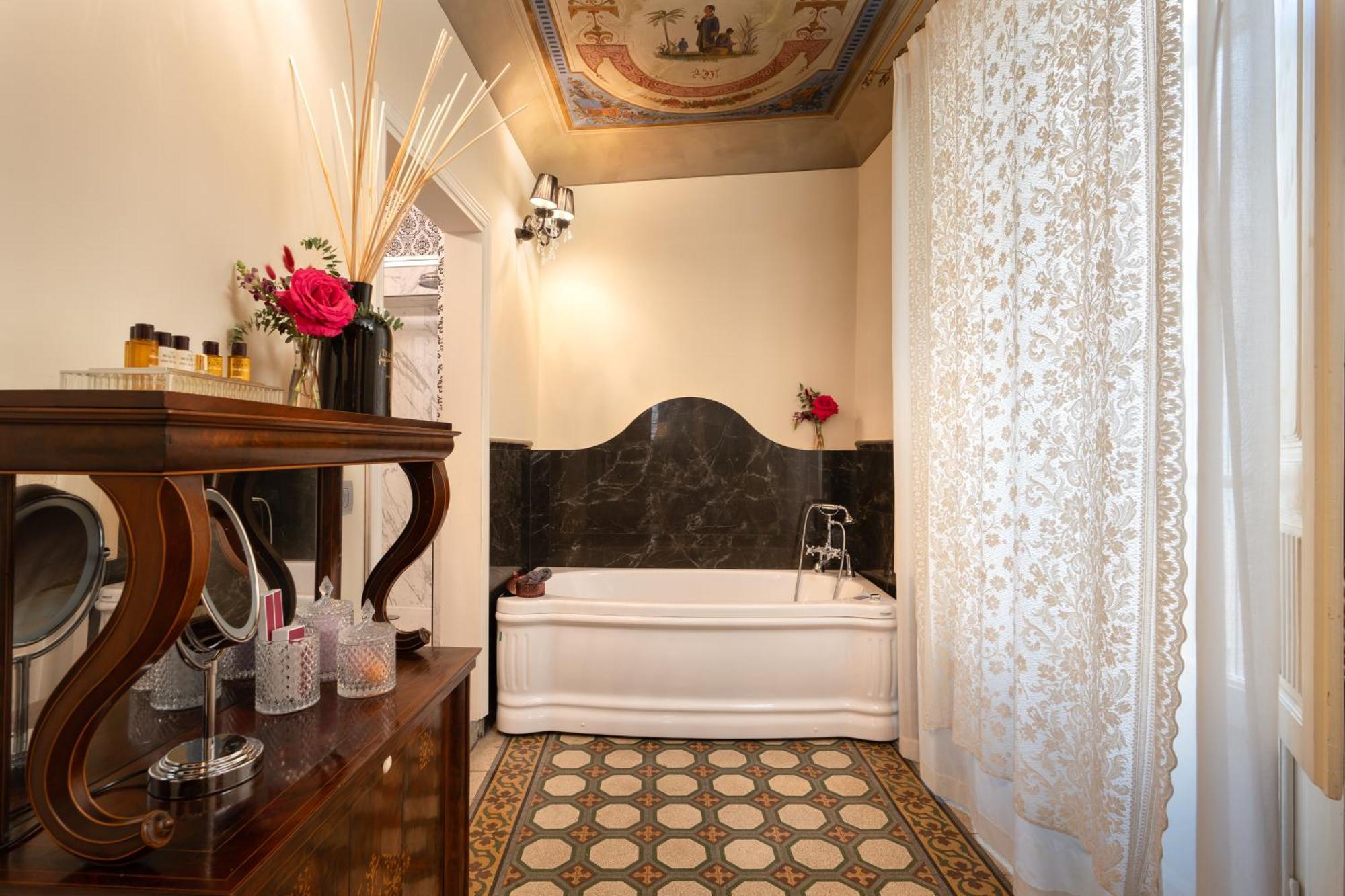 Piazza Pitti Palace - Residenza D'Epoca Bed and Breakfast Φλωρεντία Εξωτερικό φωτογραφία